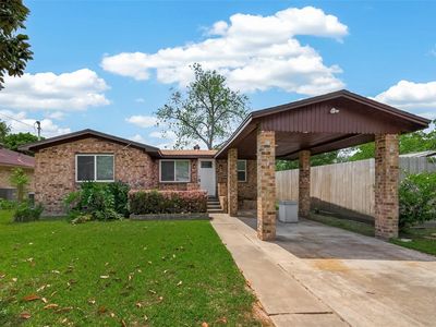 521 N Vionett Ln