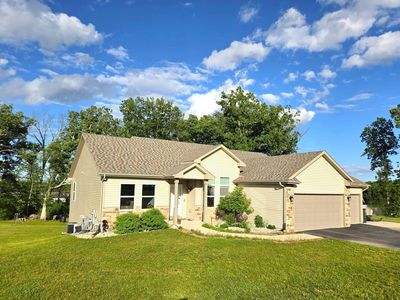 932 E Lauderdale Ct