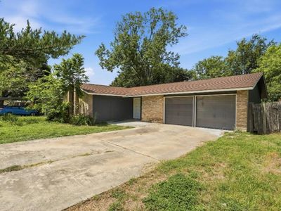 5222 Charolais Dr