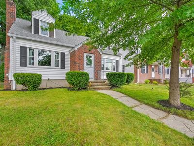 393 Sharon St