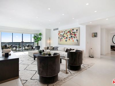 10724 Wilshire Blvd APT 1210