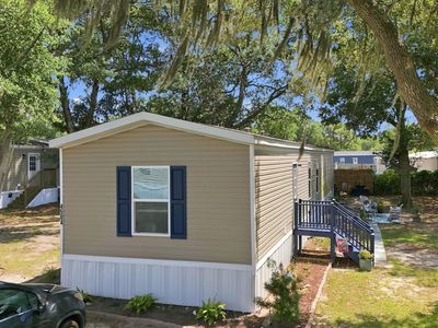 4504 Mallard St.