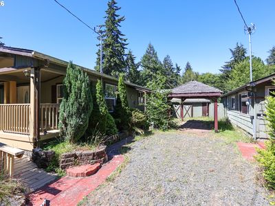64608 E Bay Rd