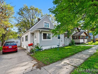 27 Exchange St SE