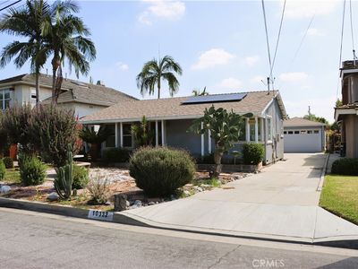 10332 Dolan Ave