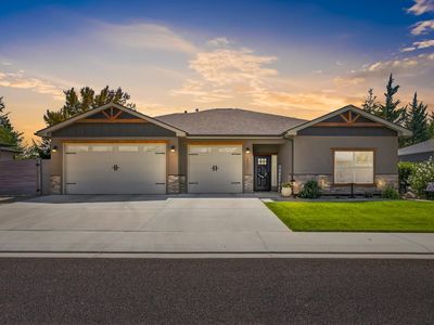 2923 Four Corners Dr