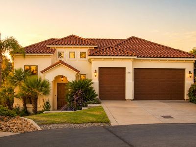 33 Aurora Ln