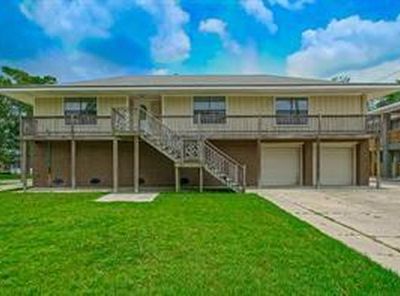 3046 S Palm Dr