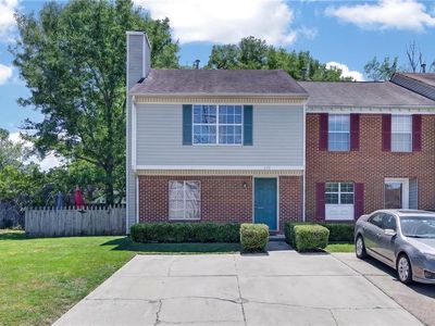 755 Huntly Dr