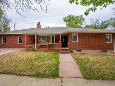 804 2nd St W
