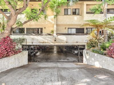 543 W Stocker St UNIT 4