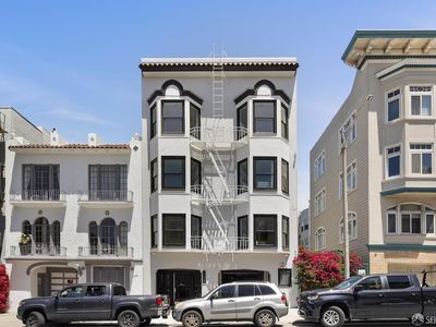 1234 Francisco St APT 3