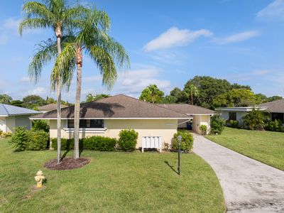 5233 SE Sea Island Way