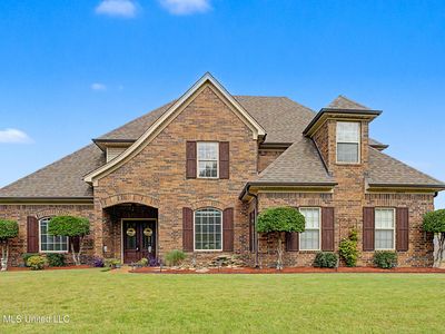 Property at 3809 Cherry Lake Cv, Southaven, MS