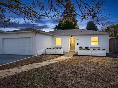 2034 Augustan Avenue