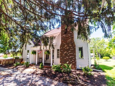 1331 S Burlington Dr