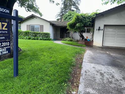1948 W Benjamin Holt Dr