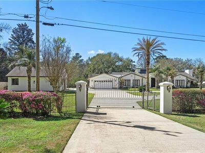 17239 Three Rivers Rd