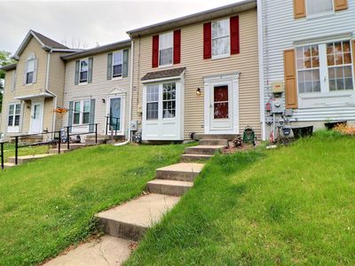 6 Regency Dr