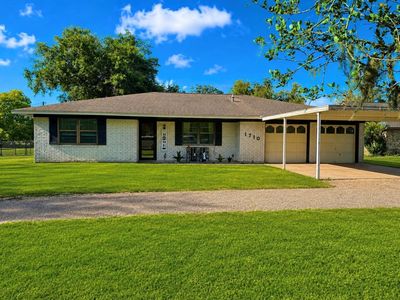 Property at 1710 North Rd, Lake Jackson, TX