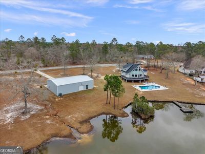 194 Lakeside Dr