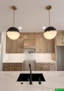 2940 Aurora Dr