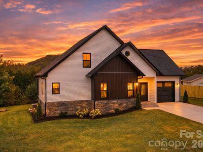 38 Red Laurel Ct