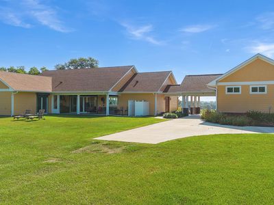 307 Crabapple Ln
