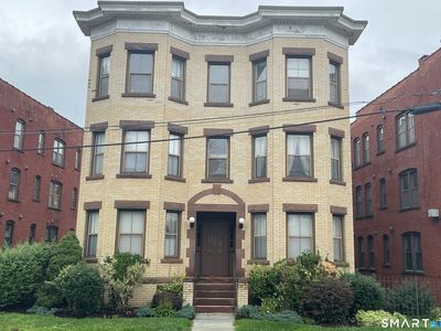 34 Essex Street #2F