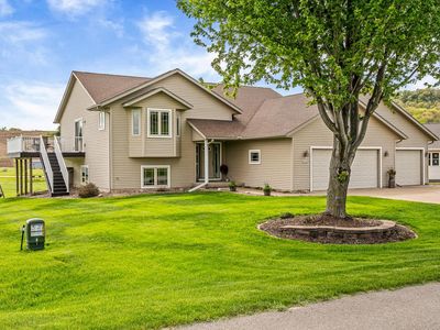 21563 Wolfe Run LANE