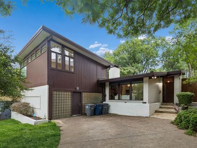 7142 Shook Ave