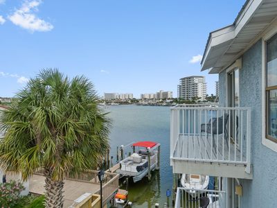 22 Moreno Point Rd Unit 15