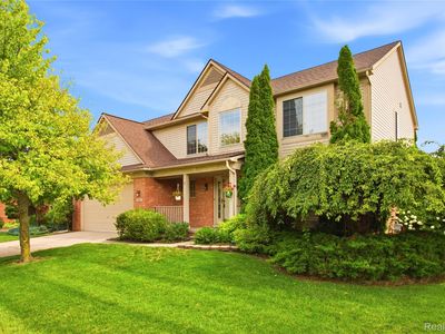Property at 22085 Cherrywood Rd, Woodhaven, MI