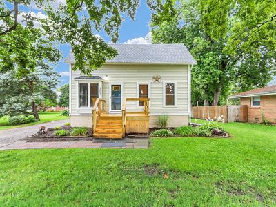 205 E South St