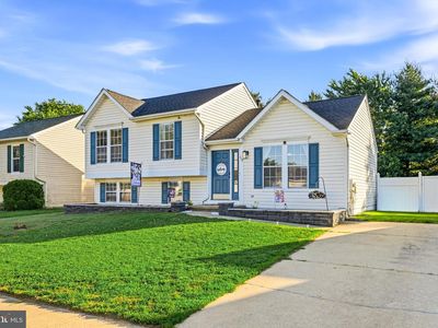 10 W Violette Dr