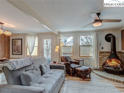 220 Charter Hills Road UNIT B4