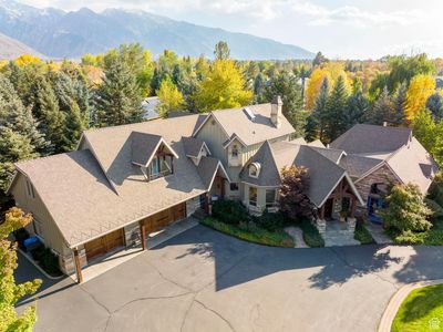 2238 E Cottonwood Ln