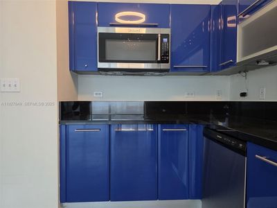 253 NE 2nd St APT 324