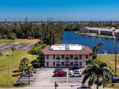 1217 Aqui Esta Dr APT 8