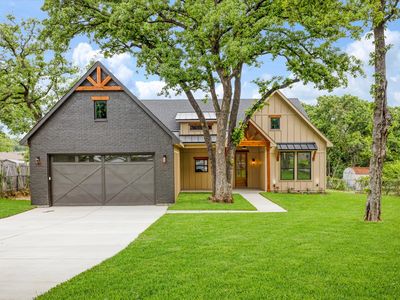 314 W Mistletoe Dr