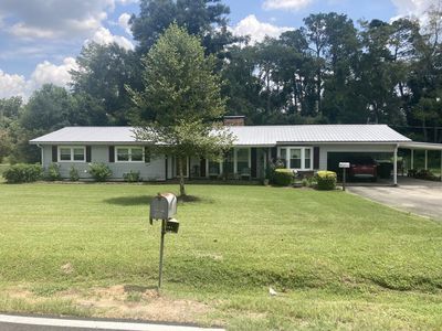 Property at 806 E Hillside Dr, Douglas, GA