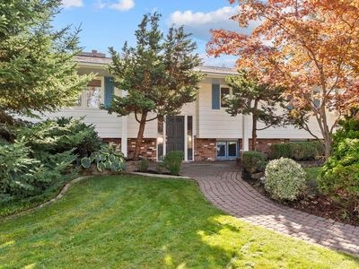 2504 E 40th Ave