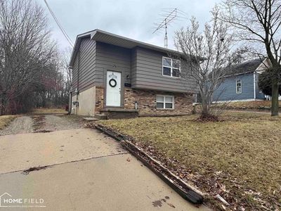 1131 S Shiawassee St