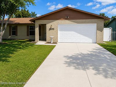 4895 Cocoanut Dr