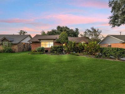 2205 Lazybrook Dr