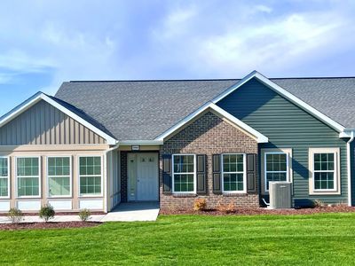 1066 Autumn Woods Dr