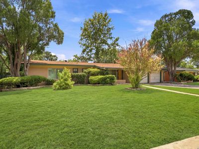 110 CLUBHILL DR