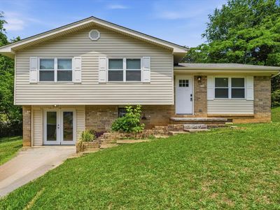 901 Valerie Ln