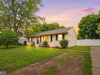 Property at 11 Warwick Rd, Stratford, NJ