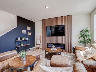 Property at 2744 Wren Dr, Johnstown, CO